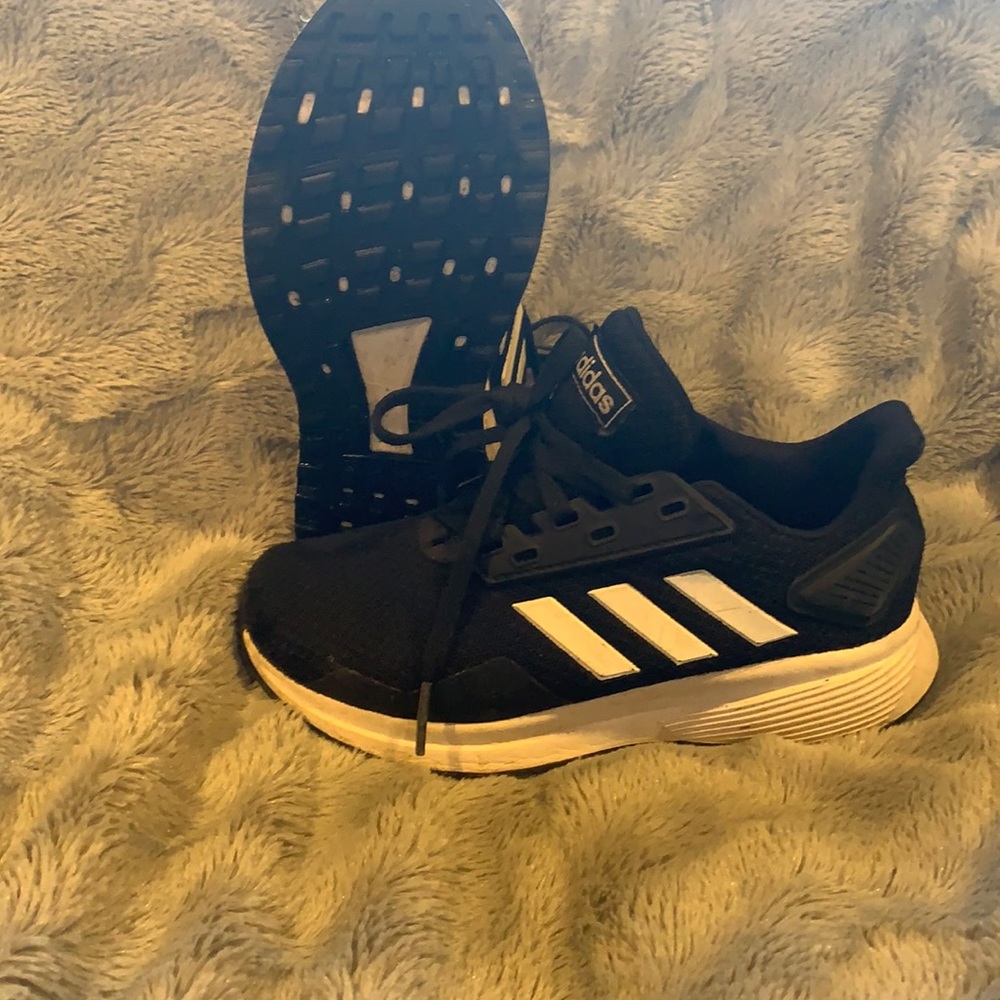 Kids sneakers